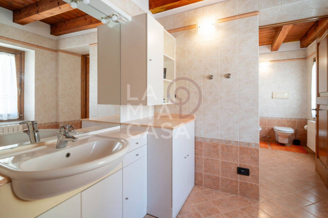 Porzione di casa in vendita a Tarzo