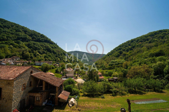 Porzione di casa in vendita a Tarzo