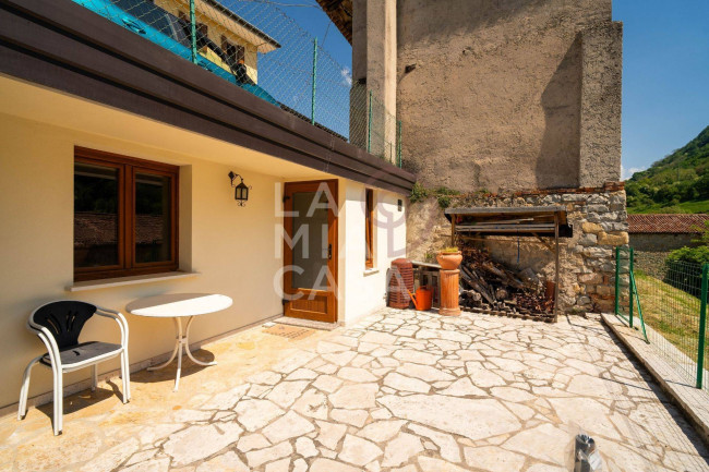 Porzione di casa in vendita a Tarzo