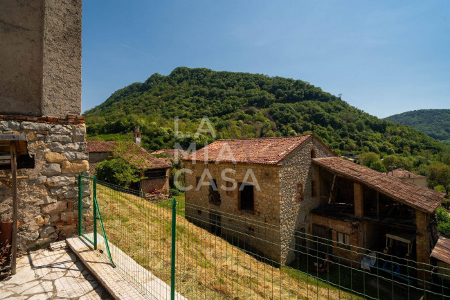 Porzione di casa in vendita a Tarzo