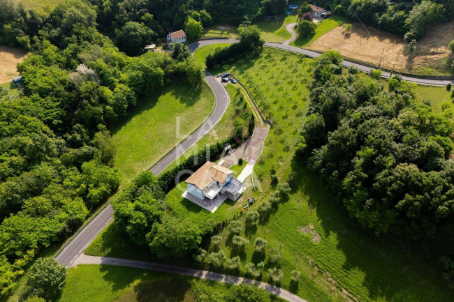 Villa in vendita a Sarmede