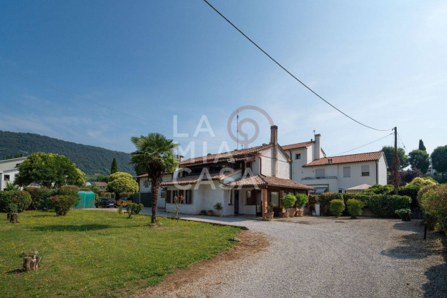 Casa singola in vendita a Pieve di Soligo