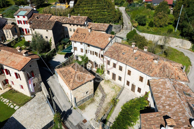 Porzione di casa in vendita a Follina
