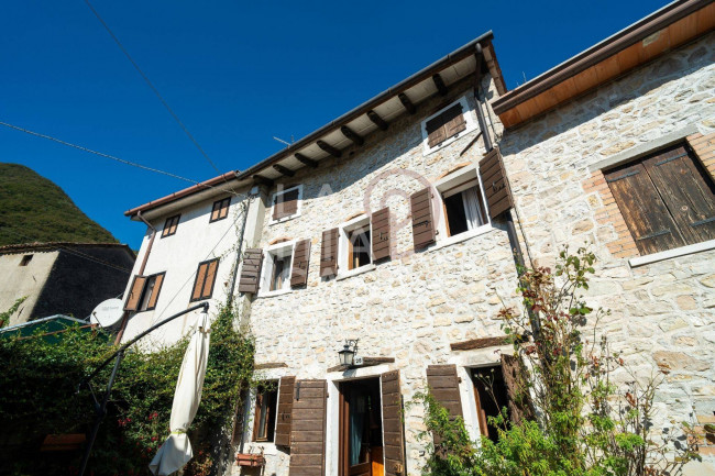 Porzione di casa in vendita a Follina
