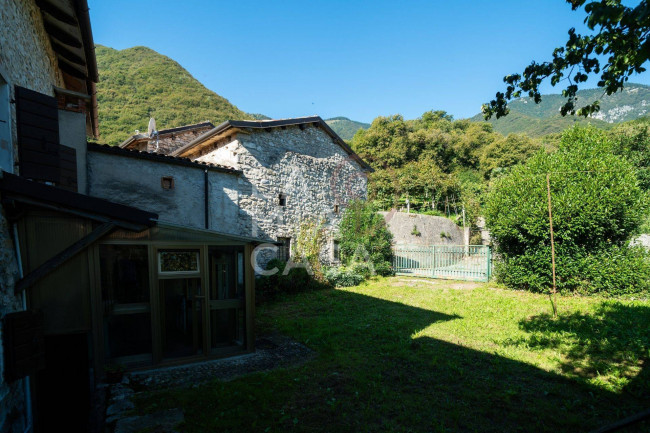 Porzione di casa in vendita a Follina