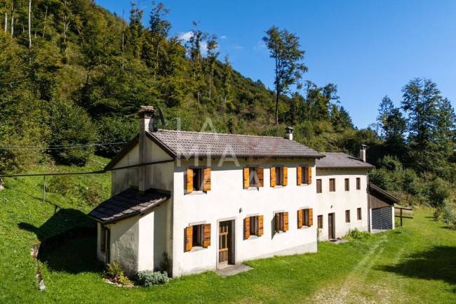 Porzione di casa in vendita a Follina