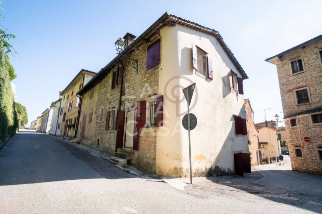 Porzione di casa in vendita a Follina
