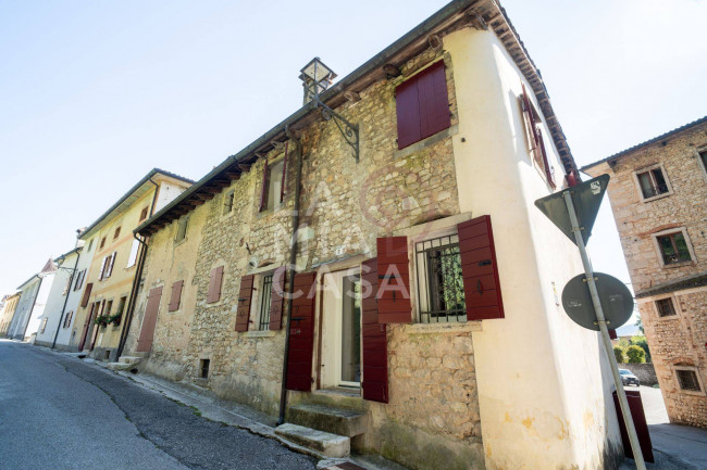 Porzione di casa in vendita a Follina