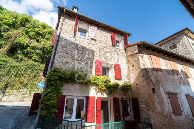 Porzione di casa in vendita a Follina