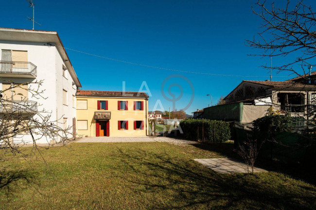 Porzione di casa in vendita a Sernaglia della Battaglia