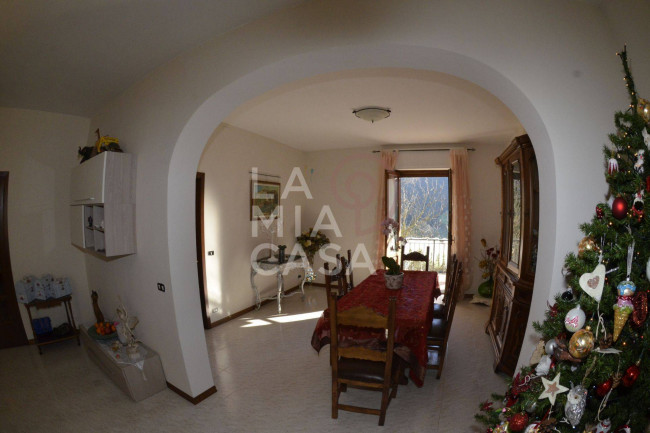 Casa singola in vendita a Talla