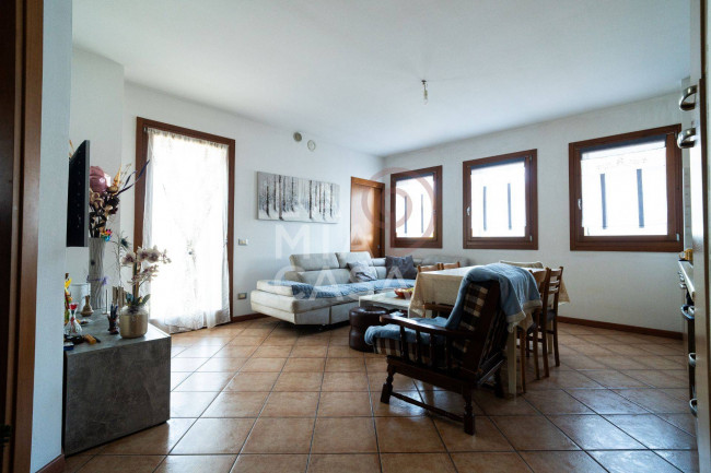 Appartamento in vendita a Sernaglia della Battaglia