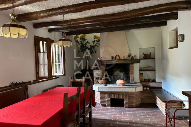 Porzione di casa in vendita a Revine Lago