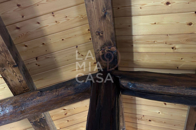 Porzione di casa in vendita a Revine Lago