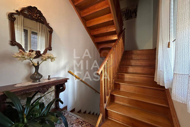 Porzione di casa in vendita a Revine Lago