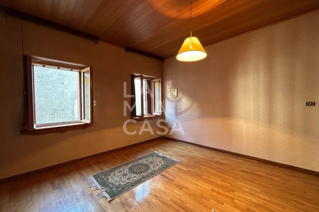 Porzione di casa in vendita a Revine Lago