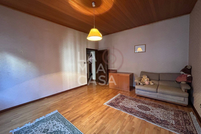 Porzione di casa in vendita a Revine Lago