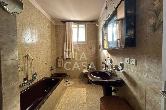 Porzione di casa in vendita a Revine Lago