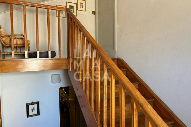 Porzione di casa in vendita a Revine Lago