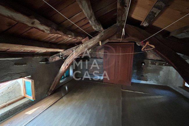 Porzione di casa in vendita a Revine Lago