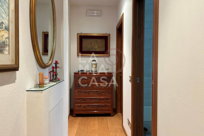 Porzione di casa in vendita a Revine Lago