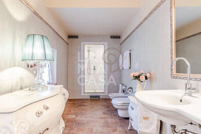 Villa in vendita a Montecatini Val di Cecina