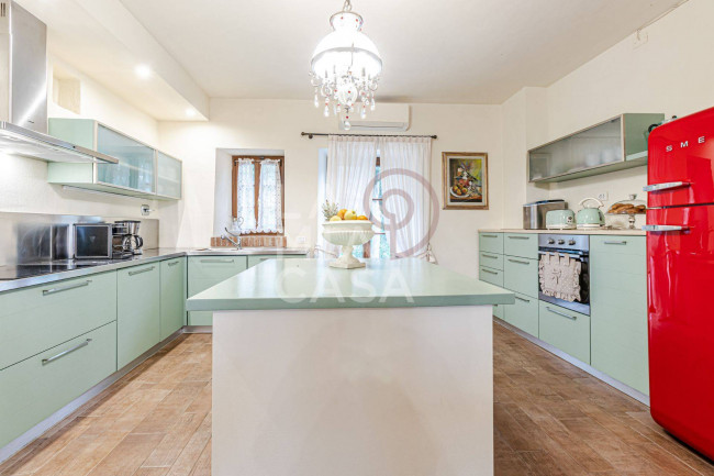 Villa in vendita a Montecatini Val di Cecina