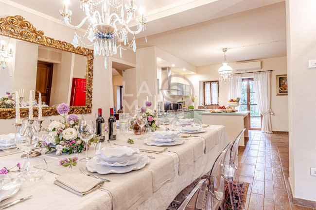 Villa in vendita a Montecatini Val di Cecina