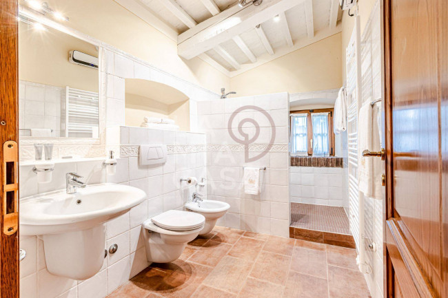 Villa in vendita a Montecatini Val di Cecina
