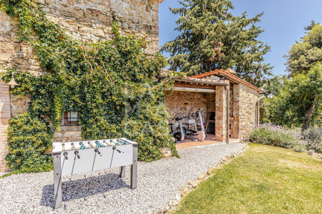 Villa in vendita a Montecatini Val di Cecina
