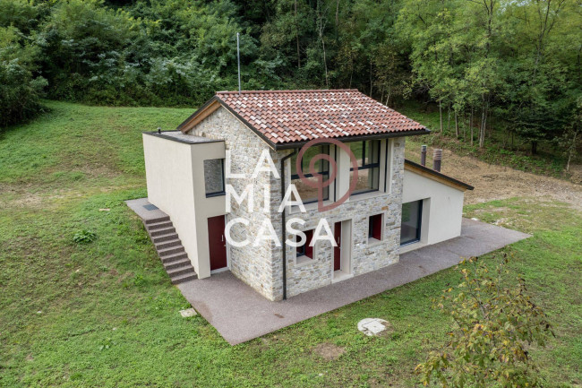 Casa singola in vendita a Miane