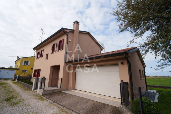 Casa singola in vendita a Sernaglia della Battaglia