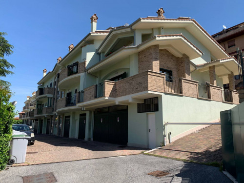 Appartamento in vendita a Fonte Nuova - Tor Lupara
