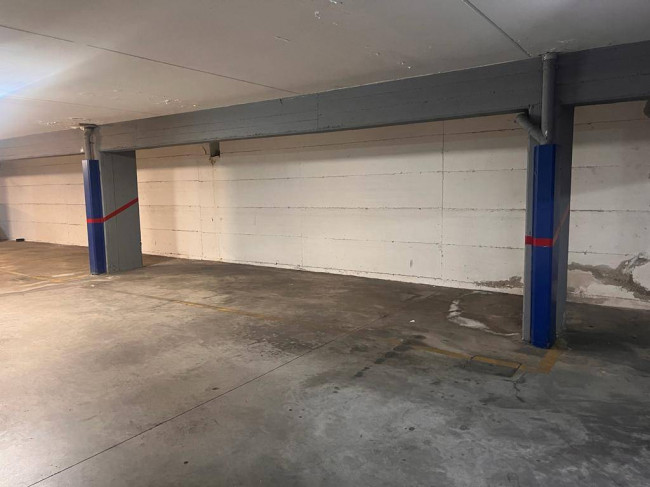 Posto auto coperto in affitto a Roma - Torraccia