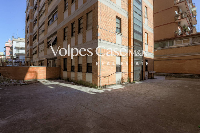 Stabile/Palazzo in vendita a Roma - Centocelle