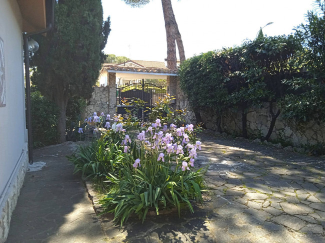 Villa in vendita a Guidonia Montecelio - Colle Verde