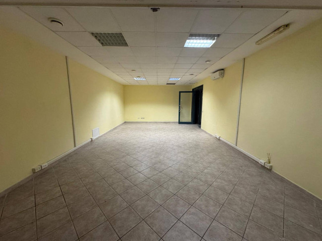 Magazzino in affitto a Roma - San Basilio