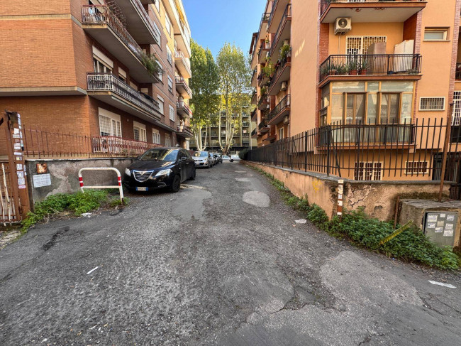 Magazzino in vendita a Roma - Talenti