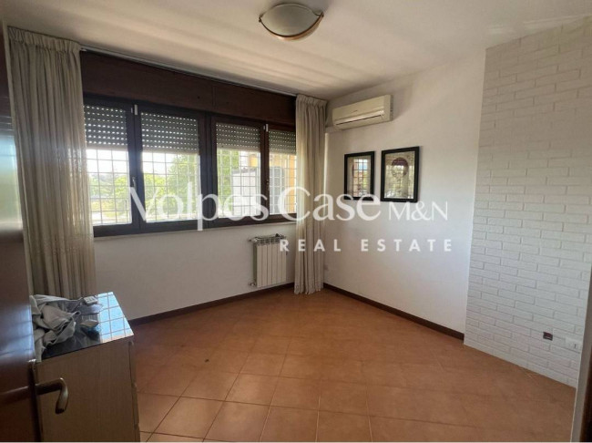 Studio/Ufficio in vendita a Roma - Casale Monastero
