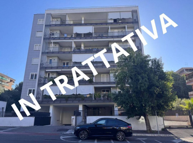 Box o garage in vendita a Roma - Battistini