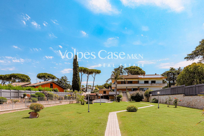 Villa bifamiliare in vendita a Roma - Prato Lauro