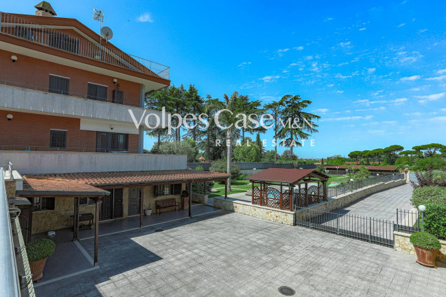 Villa bifamiliare in vendita a Roma - Prato Lauro