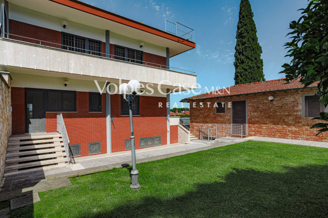Villa bifamiliare in vendita a Roma - Prato Lauro