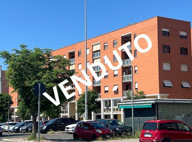 Studio/Ufficio in vendita a Roma - Casale Monastero