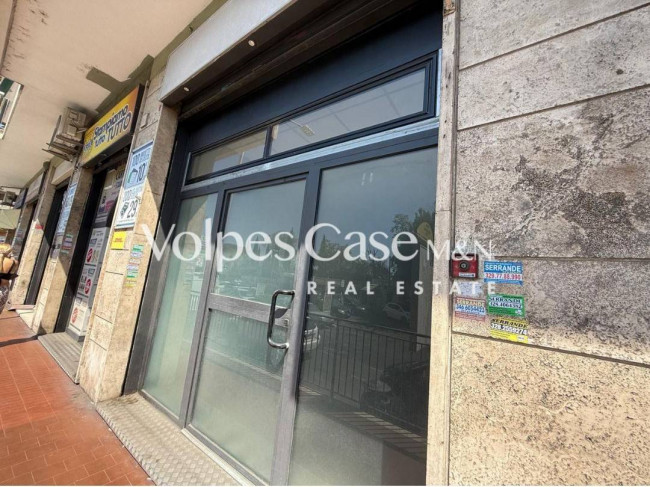 Locale/Negozio in affitto a Roma - Talenti