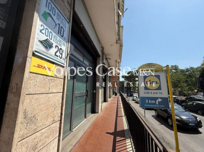 Locale/Negozio in affitto a Roma - Talenti