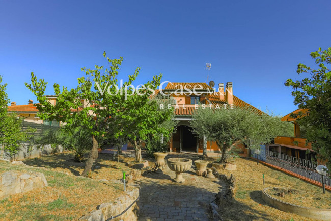 Villa in vendita a Guidonia Montecelio - Parco Azzurro