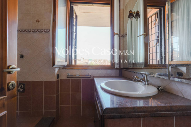 Villa in vendita a Guidonia Montecelio - Parco Azzurro