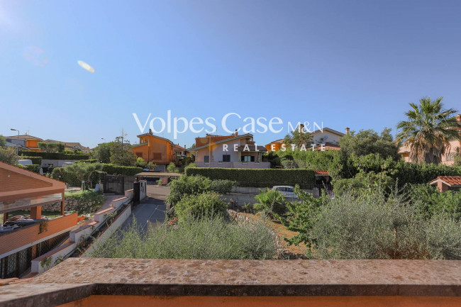 Villa in vendita a Guidonia Montecelio - Parco Azzurro