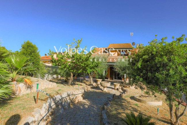 Villa in vendita a Guidonia Montecelio - Parco Azzurro